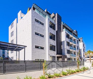 2.03/19-21 Wilson St Botany - Photo 2