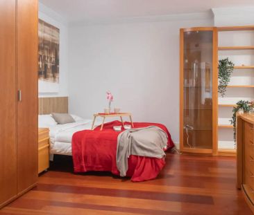 Room in a shared 5-bedroom apartment for rent in Costillares. - Photo 1