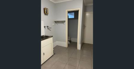 $700 per week - Photo 5