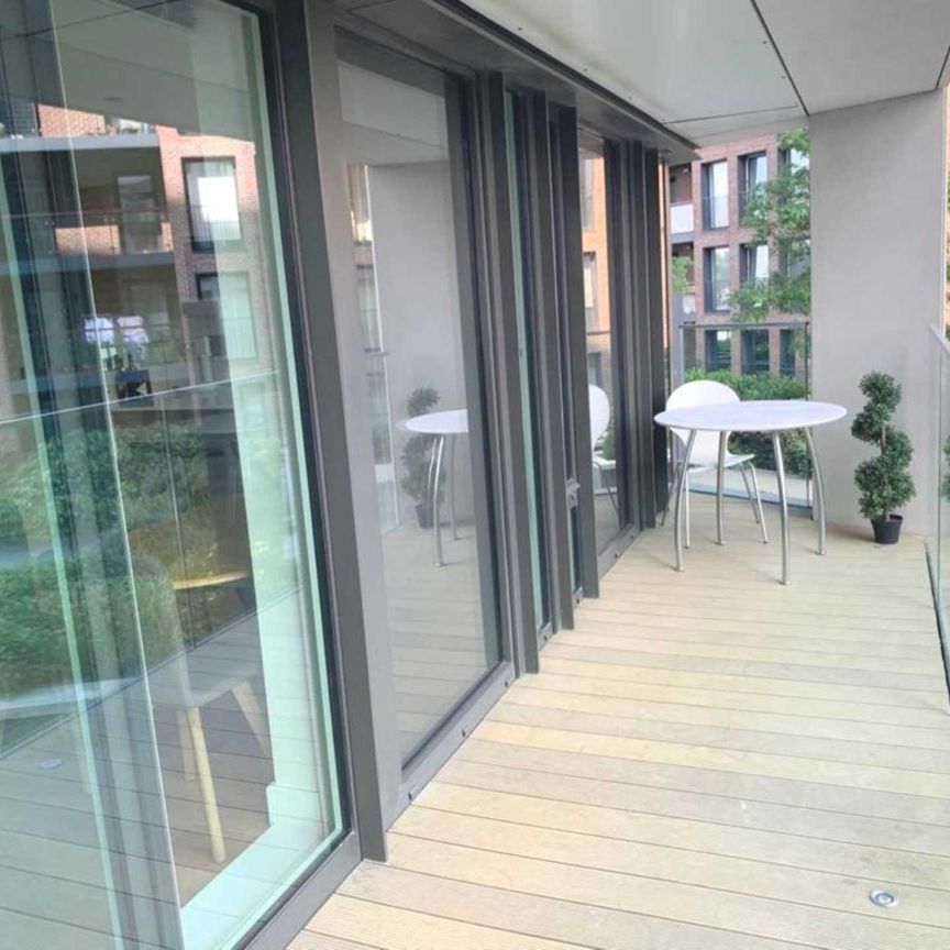 OIRO £2,200 pcm - Available 24/05/2025 - Furnished - Photo 1