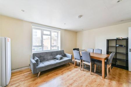 4 bedroom flat to rent - Photo 2