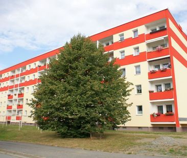 gemütliche 3-Raum-Wohnung mit modernsanierten Bad - Photo 3