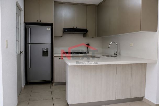CASA EN RENTA EN STANZA SOLARE - Foto 1