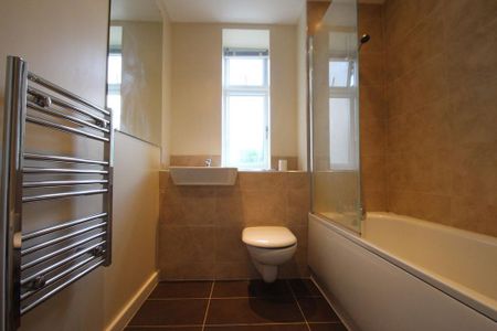 2 bedroom flat to rent - Photo 5