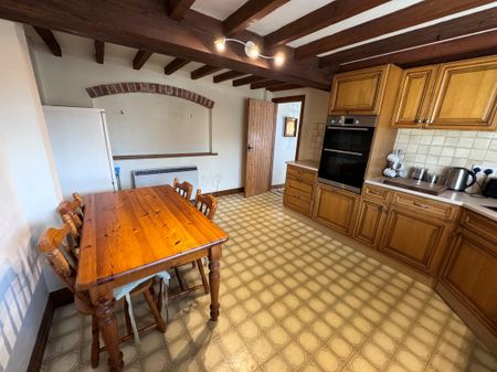 2 bedroom cottage to rent High Street, Waltham On The Wolds, Melton Mowbray, LE14 - Photo 3