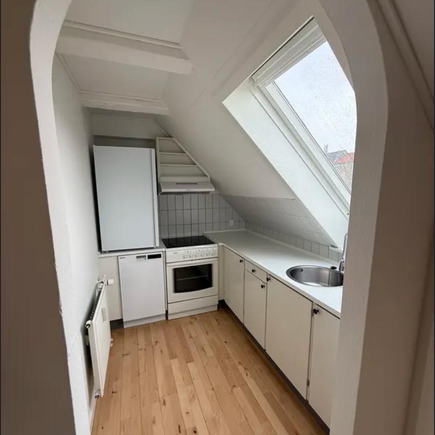 Skøn 2-værelses lejlighed i Aalborg centrum - Photo 1