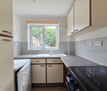 1 bedroom semi-detached house to rent - Photo 2