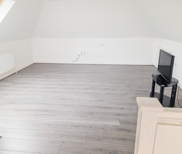 1 bedroom duplex to rent - Photo 3