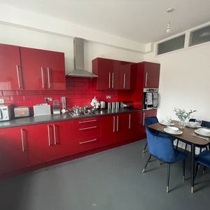 Room in a Shared House, Cross Woodstock Street, LS2 - Photo 2