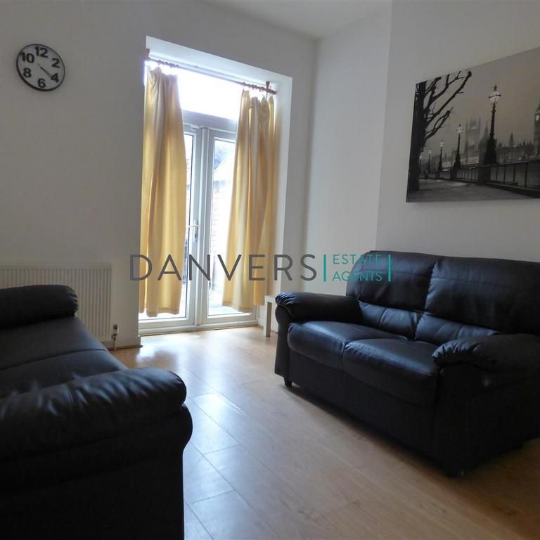 2 bedroom detached house to rent - Photo 1