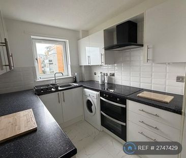 2 bedroom flat to rent - Photo 6