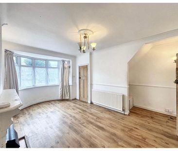 3 Bed Terraced House, Harborough Road, LE4 - Photo 1