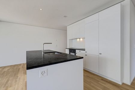 exclusive living in the BäreTower - Photo 2