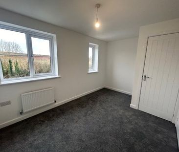 Cronin Close, Burton-on-Trent, DE13 - Photo 2