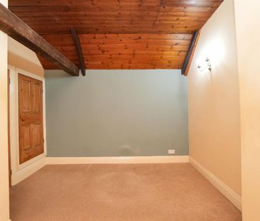 2 bedroom House To Let - Photo 3