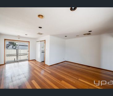 Prime Location! - Photo 1