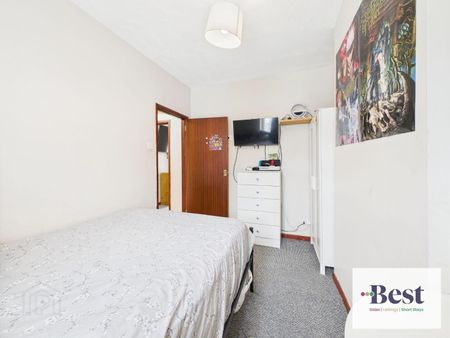 5 Victoria Street, BT388AQ, Carrickfergus - Photo 4