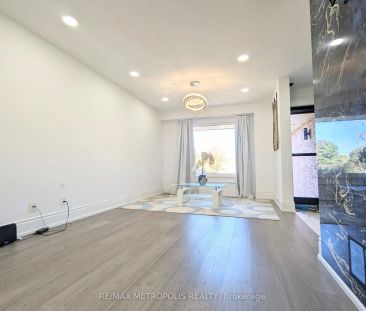 61 Mandrake Street #Main - Photo 3