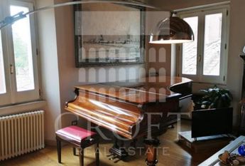 Attic-Piazza Navona: Short Stay. beautiful, fully furnished 1 Bedroom + Guest bed, 1 bath in period building with 2 large private terraces. Parquet floors, air conditioning, chef's kitchen, views, silent and bright. #2064