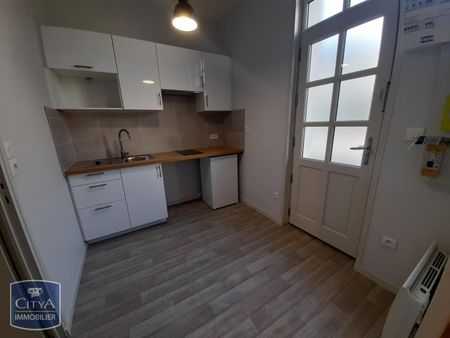 Location Appartement 1 pièce 31m² CHATELLERAULT 86100 - Photo 5
