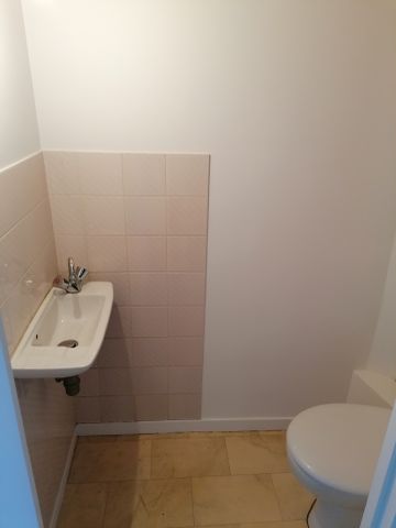 Location Appartement 4 pièces 149m² ST JEAN DE MONTS 85160 - Photo 5
