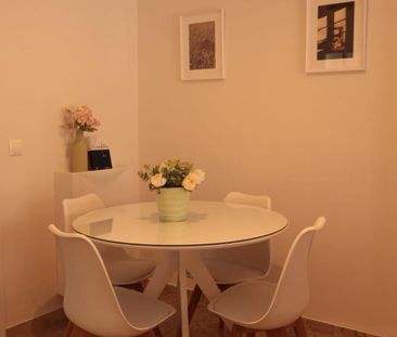 Piso de alquiler en El Avellano, 12, Santa Rosa - Valdeolleros - Photo 3