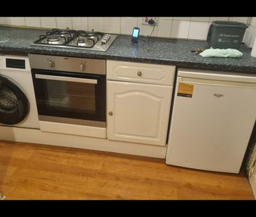 1 Bed Flat, Western Road, BN3 - Photo 4