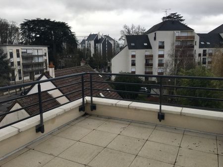 Location Appartement 2 pièces 40m² ORLEANS 45100 - Photo 5