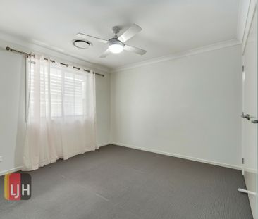 SPACIOUS AND AIR CONDITIONED 4 BEDROOM HOME - Photo 5