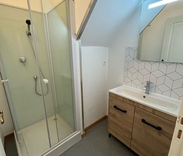 Location Appartement 3 pièces 73m² CHATELLERAULT 86100 - Photo 6