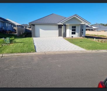 Please hit the "APPLY" button on this page to submit your application - Photo 4