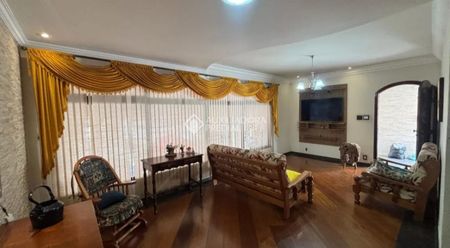 Sobrado com 4 quartos e 249m² para alugar em Parque Jaçatuba, Santo André. - Photo 2