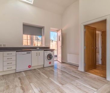 The Gate House, 118C Princetown Road, Bangor, BT20 3TG - Photo 3