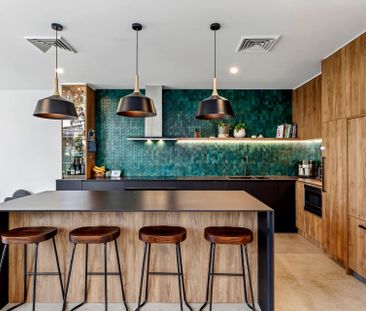 MODERN DUPLEX WTH ABUNDANCE OF SPACE - Photo 6