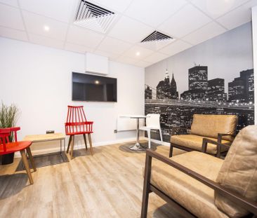 West Walk Studios - Photo 3