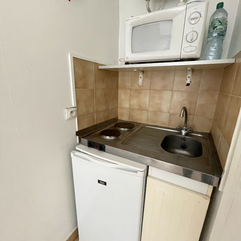 Location Appartement 1 pièce 14m² - Photo 1