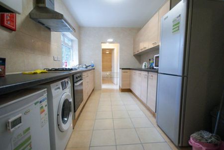 5 bedroom terraced house to rent - Photo 5