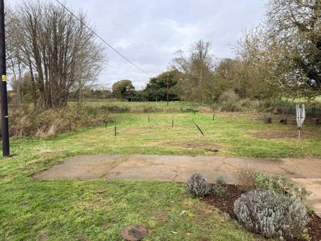 2 bedroom detached house to rent - Photo 3