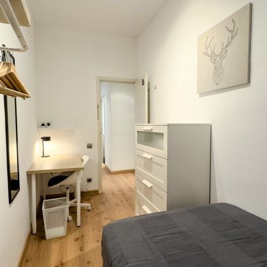 barcelona, Catalonia 08029 - Photo 1