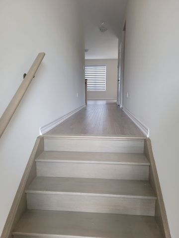 For Lease - 133 Berkely Street, Wasaga Beach, Ontario - Photo 5