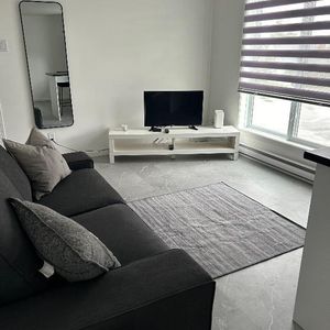 3 1/2 - tout inclus disponible Juin Amos - Photo 2