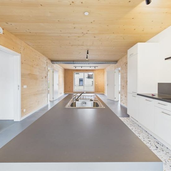 Appartement te huur - foto 1