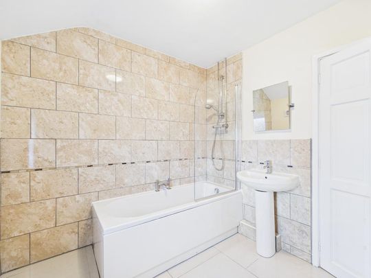 2 bedroom terraced house to rent - Photo 1