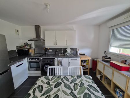 Location Appartement 3 pièces 62m² VILLENEUVE D ASCQ 59650 - Photo 3