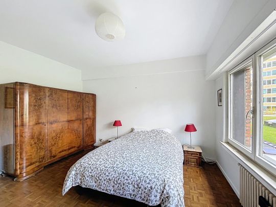 Cinquantenaire: Superb furnished 2-bedroom apartment - Photo 1