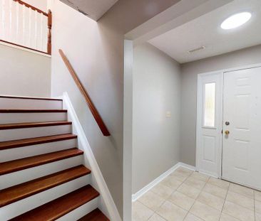 For Lease - 62 Third Line Unit# Upper, Oakville, Ontario - Photo 2