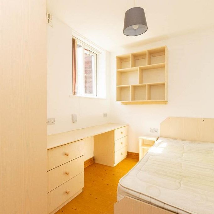 4 bedroom house to rent - Photo 1