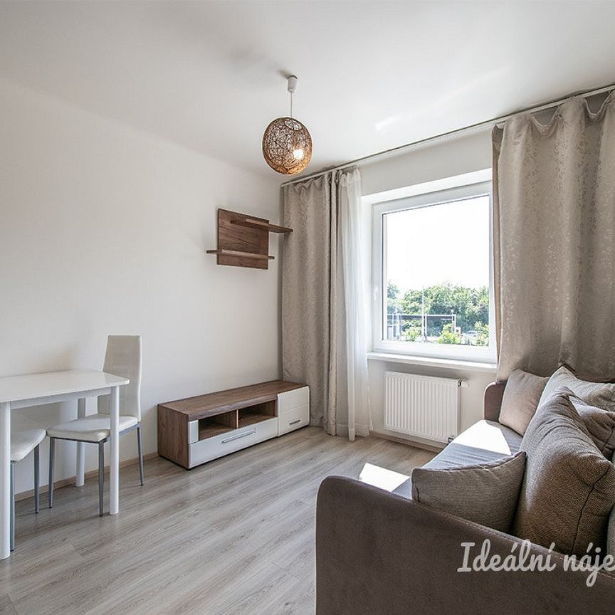 Pronájem bytu 2+kk 30 m² - Photo 1