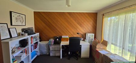 Three Bedroom Home - Photo 4