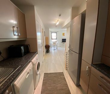 2 Bed Flat, Poplar High Street, E14 - Photo 6